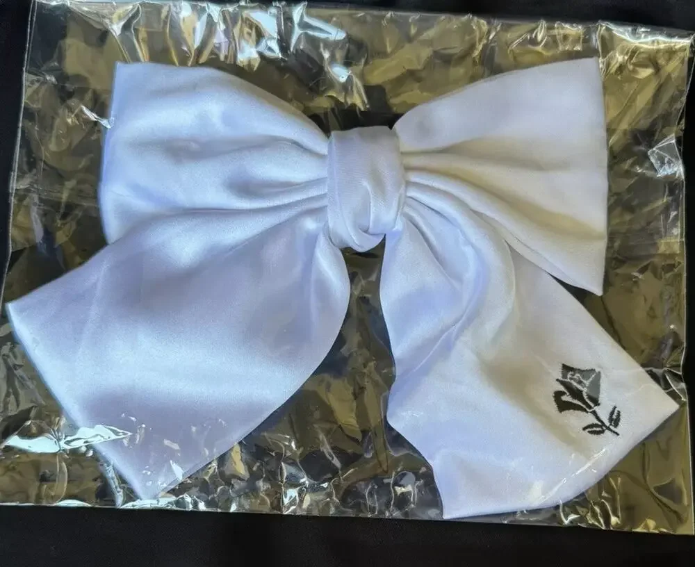 NWT Lancôme Large White With Black Flower Hair Bow Clip Bar Closure ￼